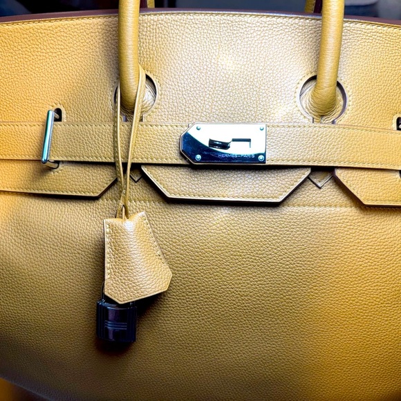 Hermes. HAC 50 (Haut à courroies) Togo leather caramel. Palladium hardware. - Picture 7 of 16